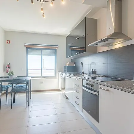 Apartamento T3 Mar Azul Apartment Nazaré