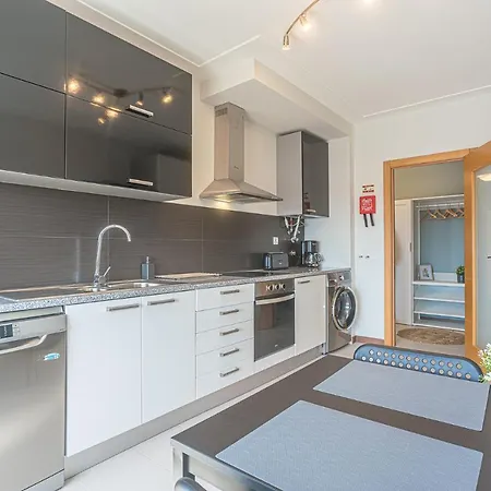 Apartamento T3 Mar Azul Apartment *